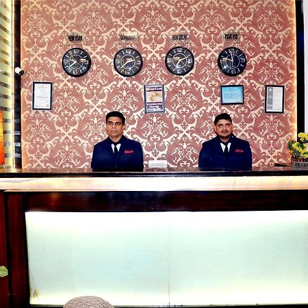 Hotel B.R. Inn Pānīpat Екстериор снимка