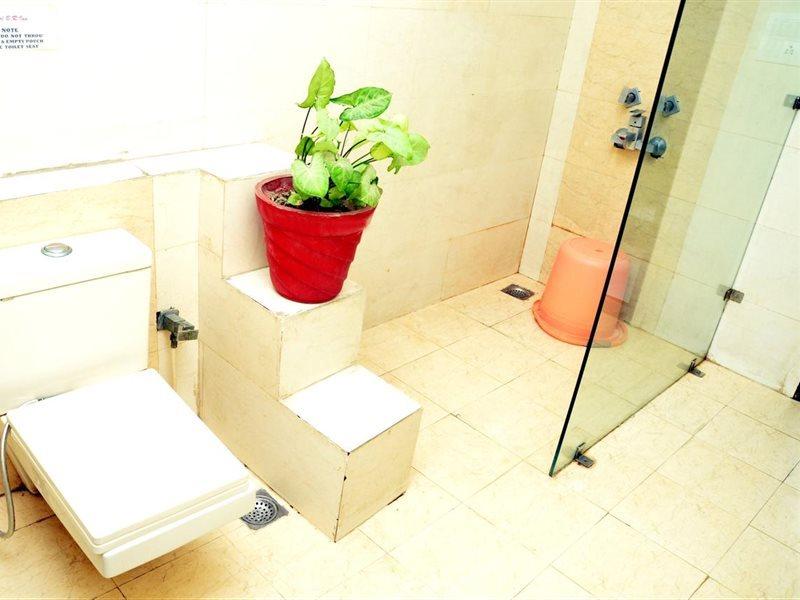 Hotel B.R. Inn Pānīpat Екстериор снимка