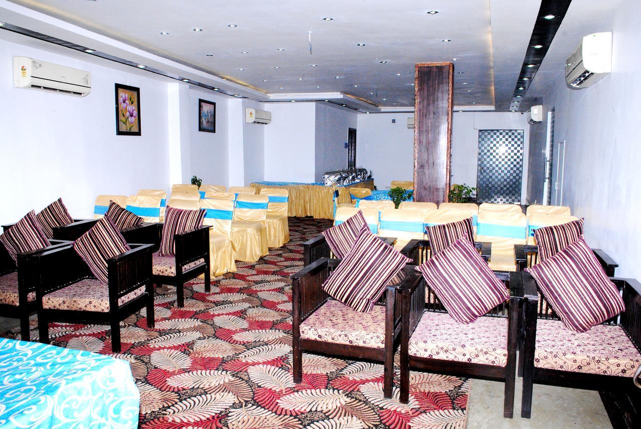 Hotel B.R. Inn Pānīpat Екстериор снимка